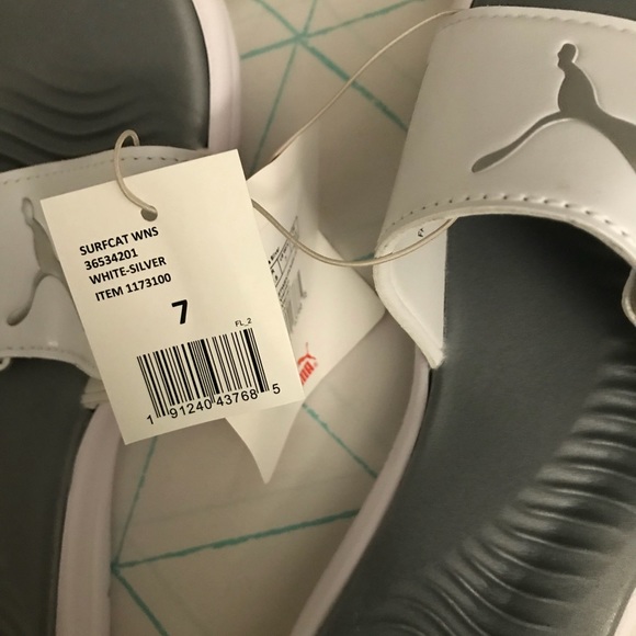 Puma slides - Picture 3 of 4